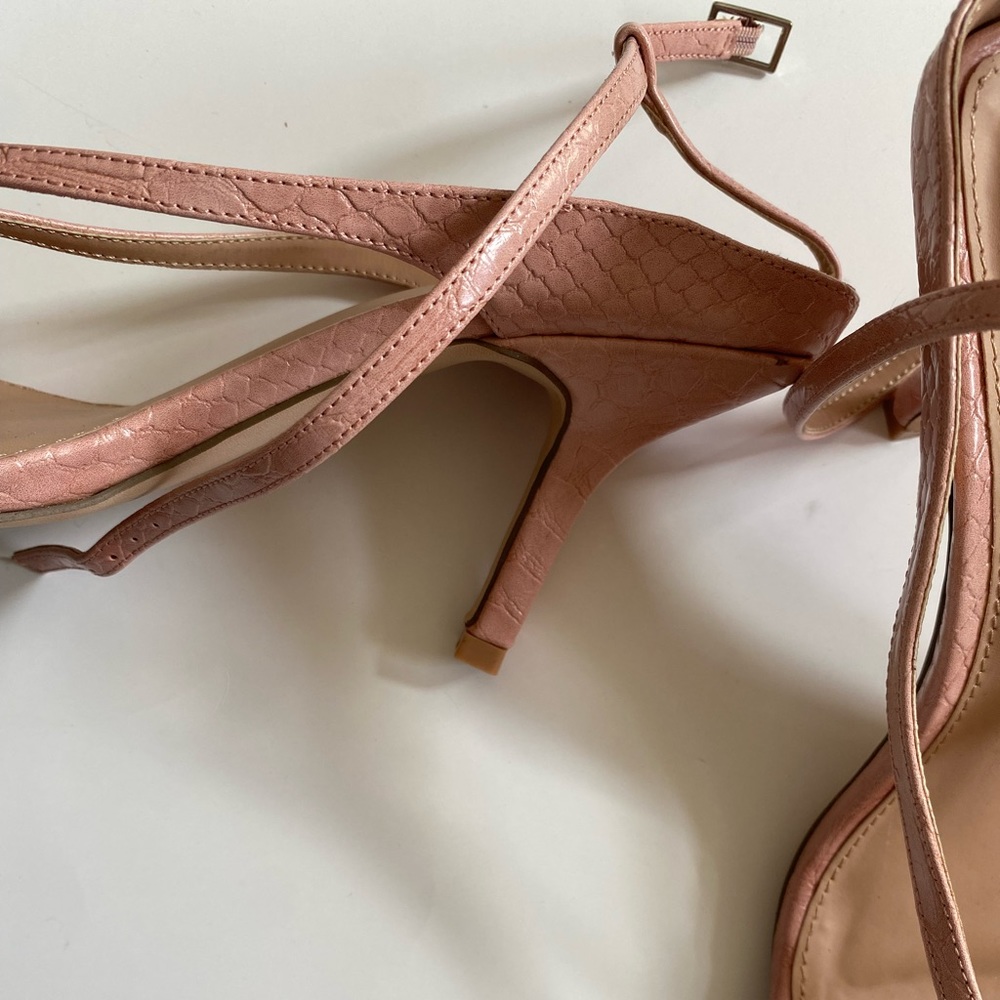 BCBG MIDONY CZ ROS SNK HEEL SANDALS - U.S SIZE 8.5 - Picture 9 of 14